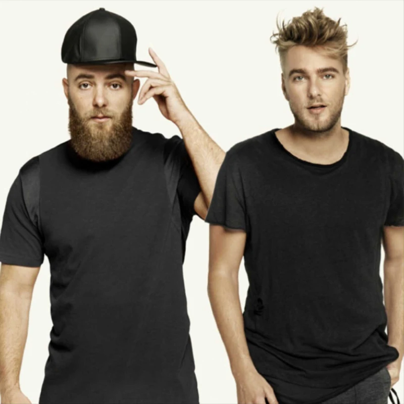 Showtek boeken