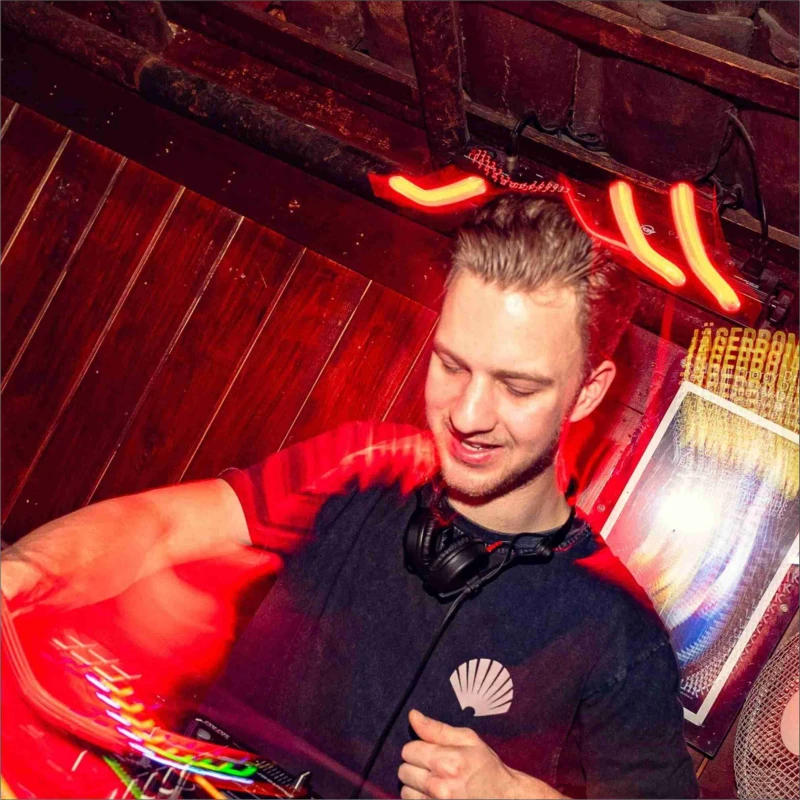 Dj Koen Heiwegen boeken